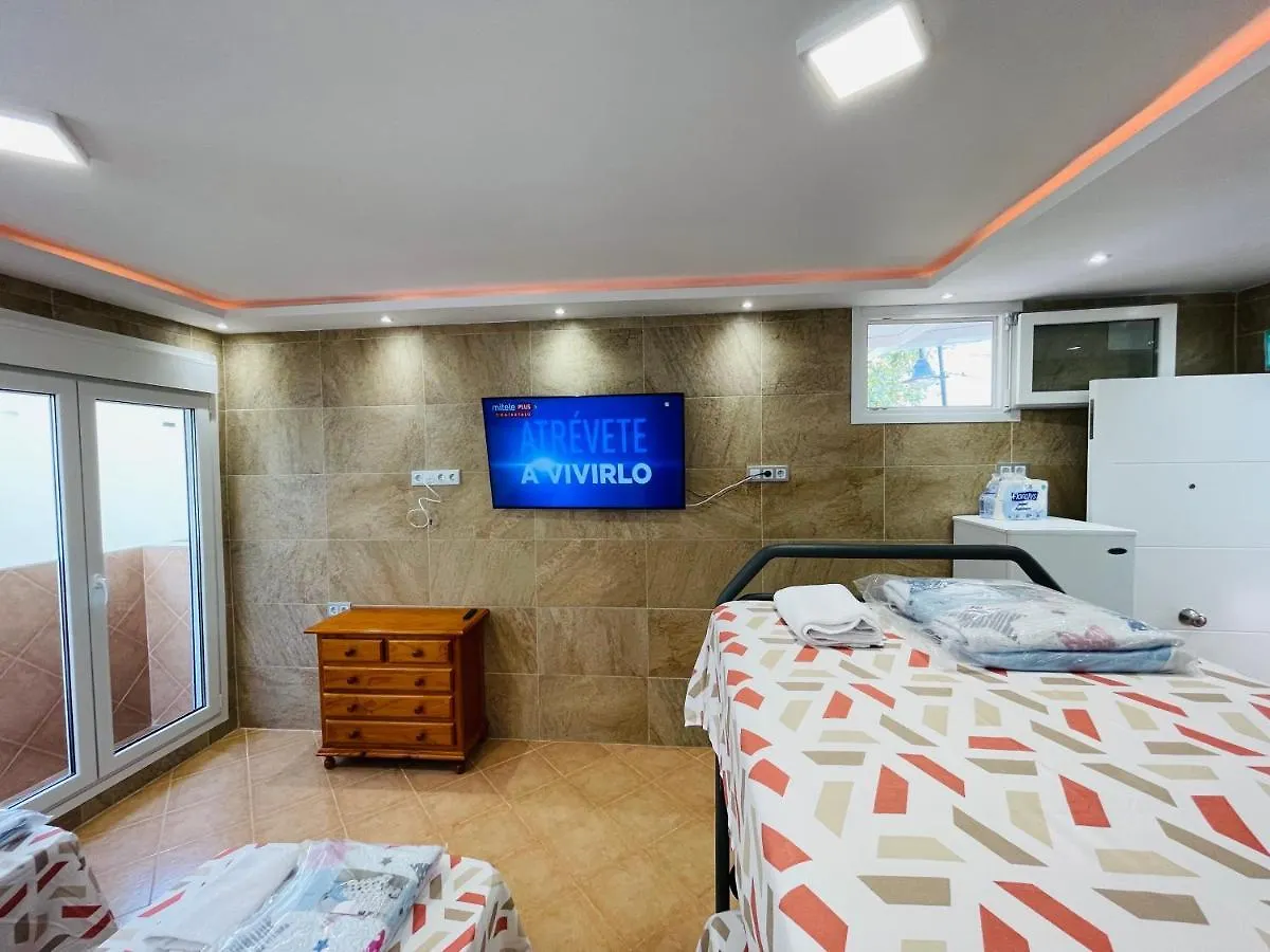 Hostal Fuengirola beach Economic Albergue