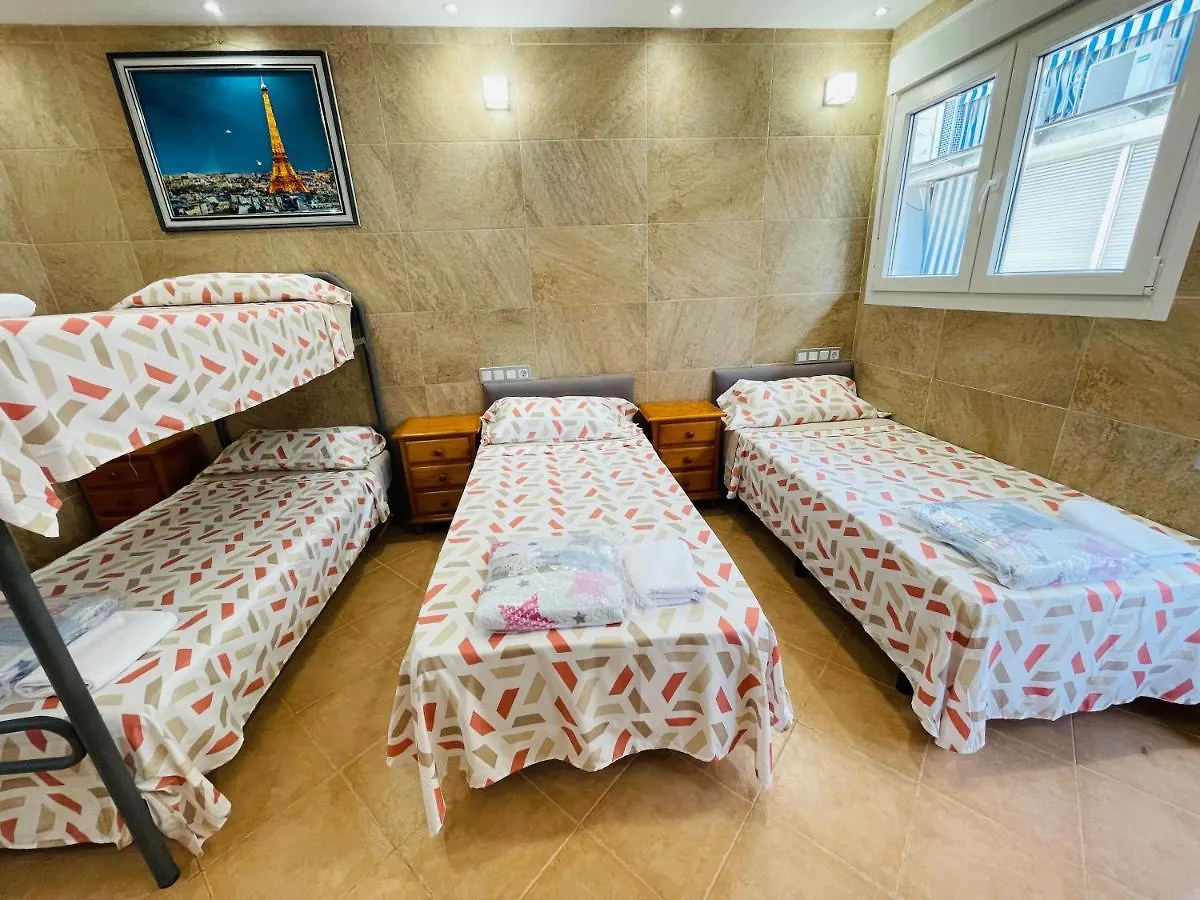 Fuengirola beach Economic Albergue España