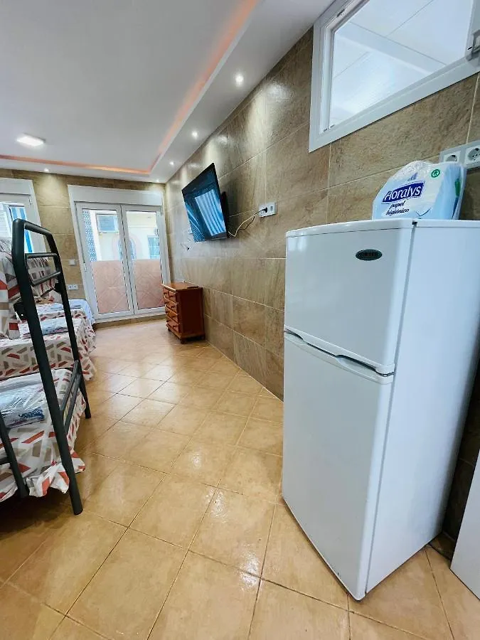Fuengirola beach Economic Albergue Hostal
