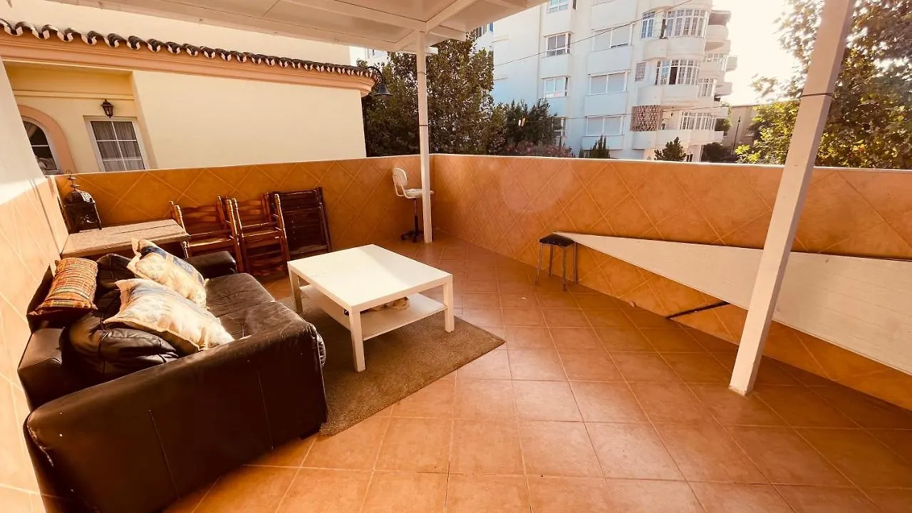 Fuengirola beach Economic Albergue 0*,