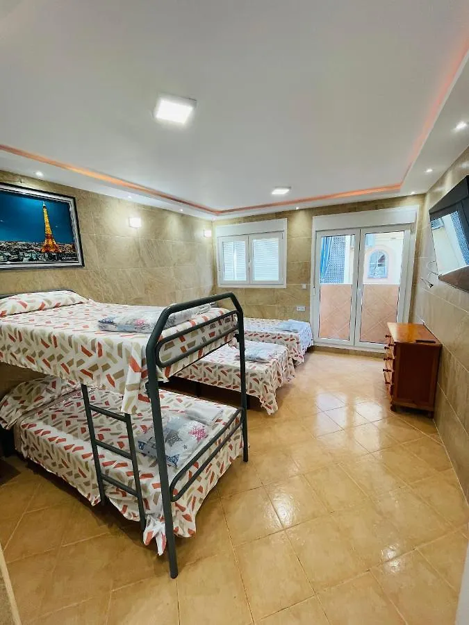 Fuengirola beach Economic Albergue 0*,