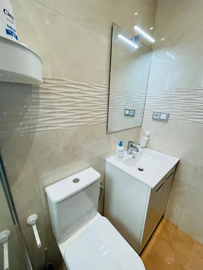 Fuengirola beach Economic Albergue